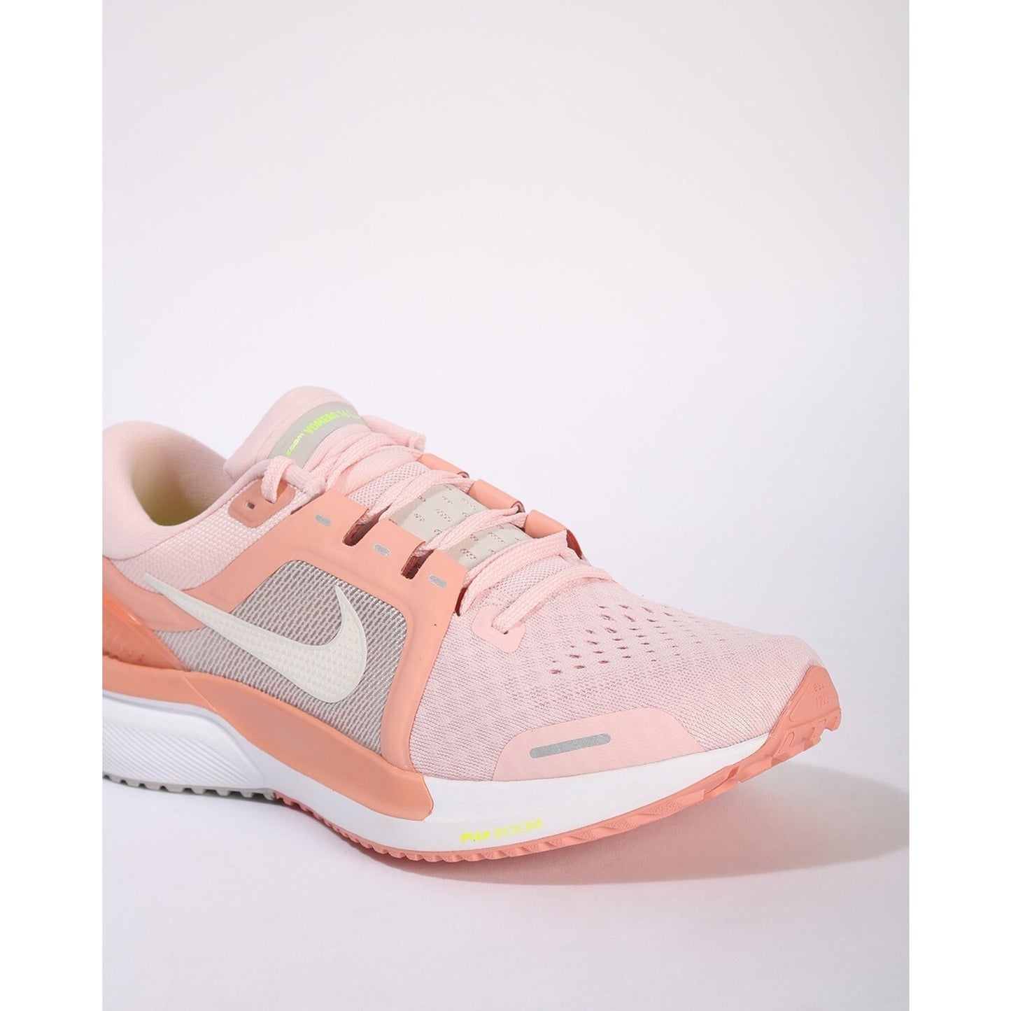 Nike Women's Air Zoom Vomero 16 Running Shoes Atmosphere/Light Madder US 8.5