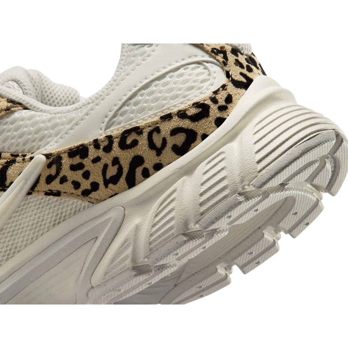 Nike V5 RNR ‘Leopard Print’ Multiple Women Running Casual Shoes Size 8.5 M