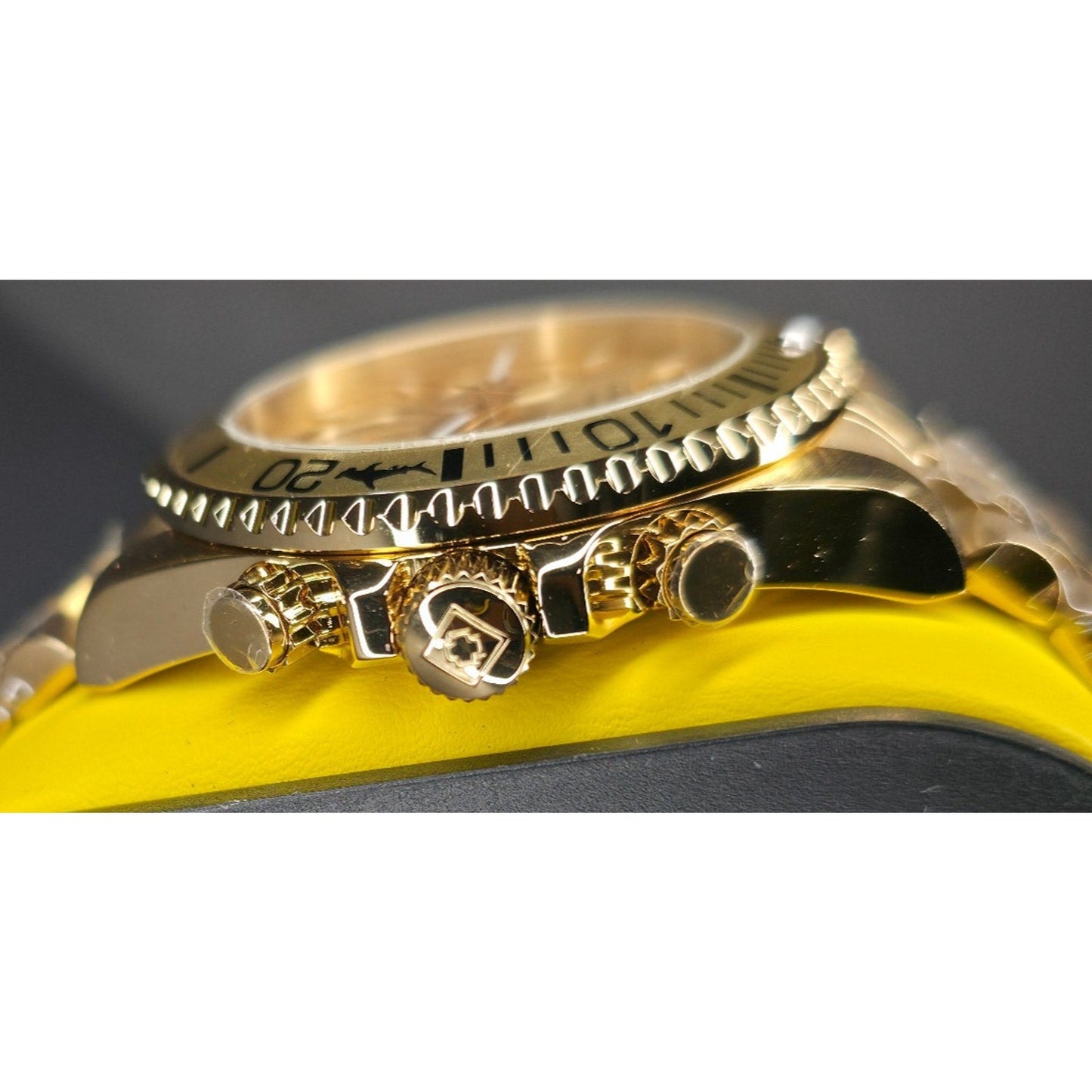 Invicta Pro Diver Titan Men's Luxury Watch Chrono Gold Dial - 43mm, Gold Invicta