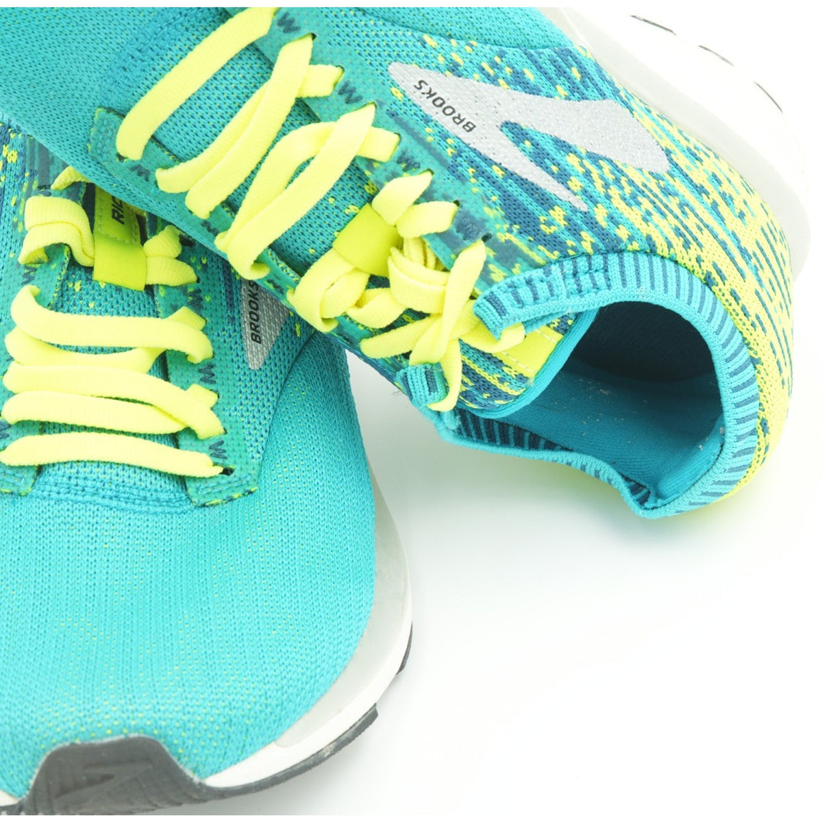 Brooks Womens Ricochet 1202821B430 Blue Green Running Sneakers Shoes Size 7 B