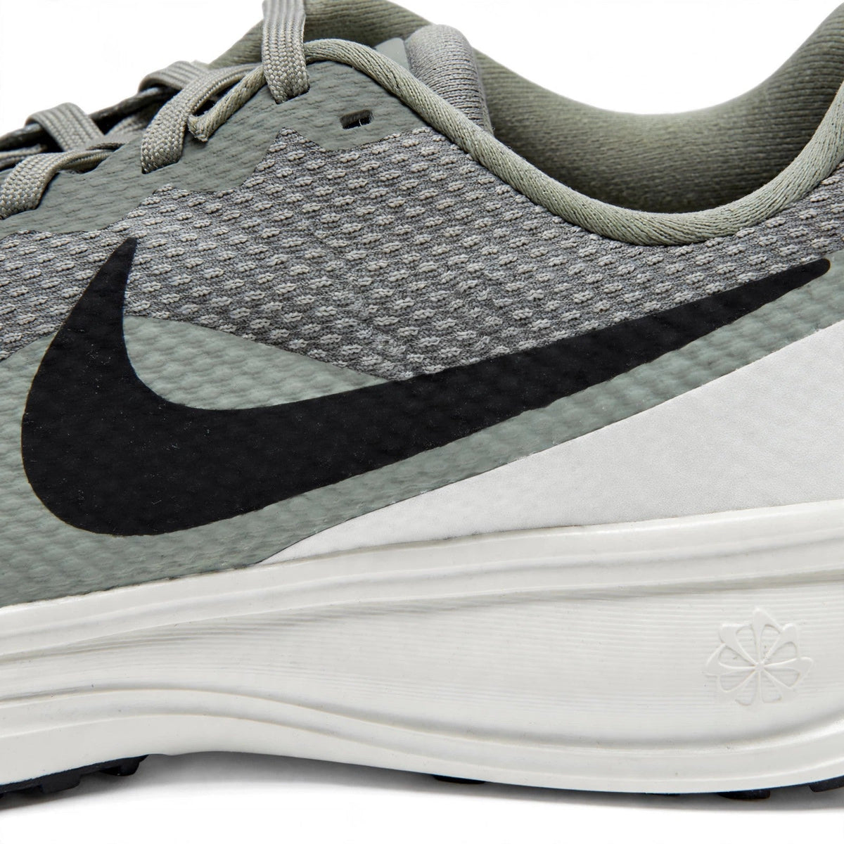 Nike Revolution 8 Light Army Black Running Shoes Mens Size 11 / Women 12.5