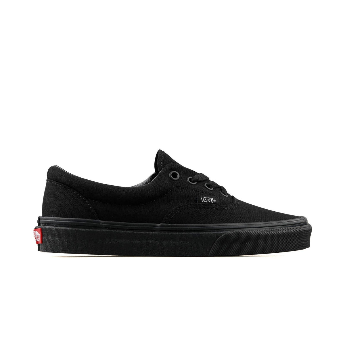 Step into timeless skate-inspired style with the Vans Era Classic Canvas Low-Top