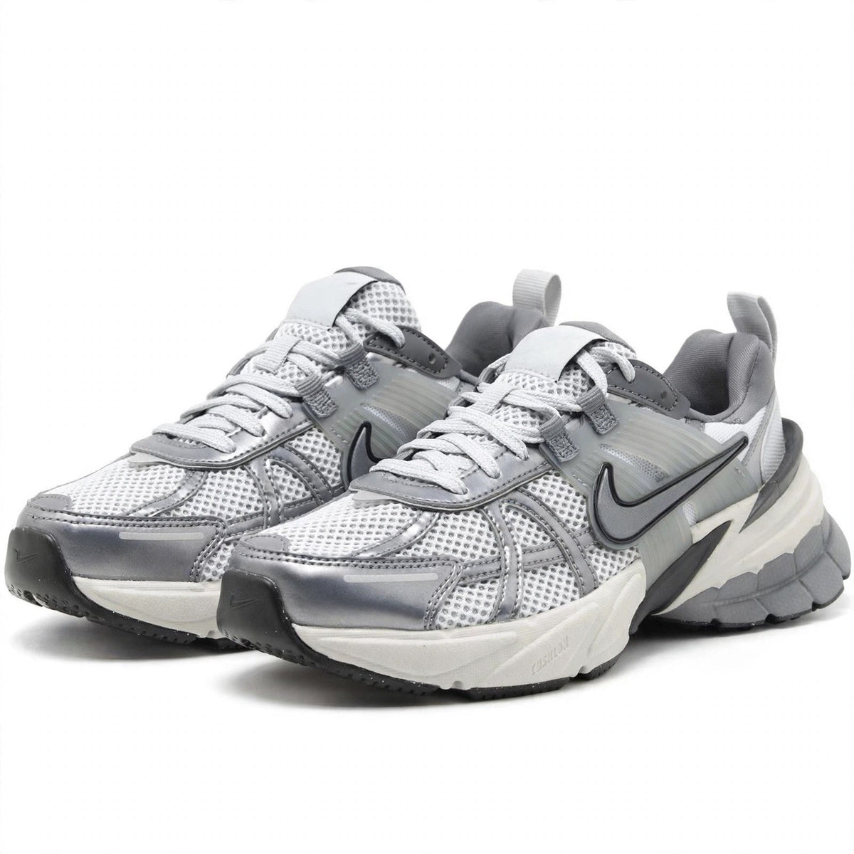 Nike V2K Run Pure Platinum Grey Running Shoes Women's Size 10/ Men 8. 5 New