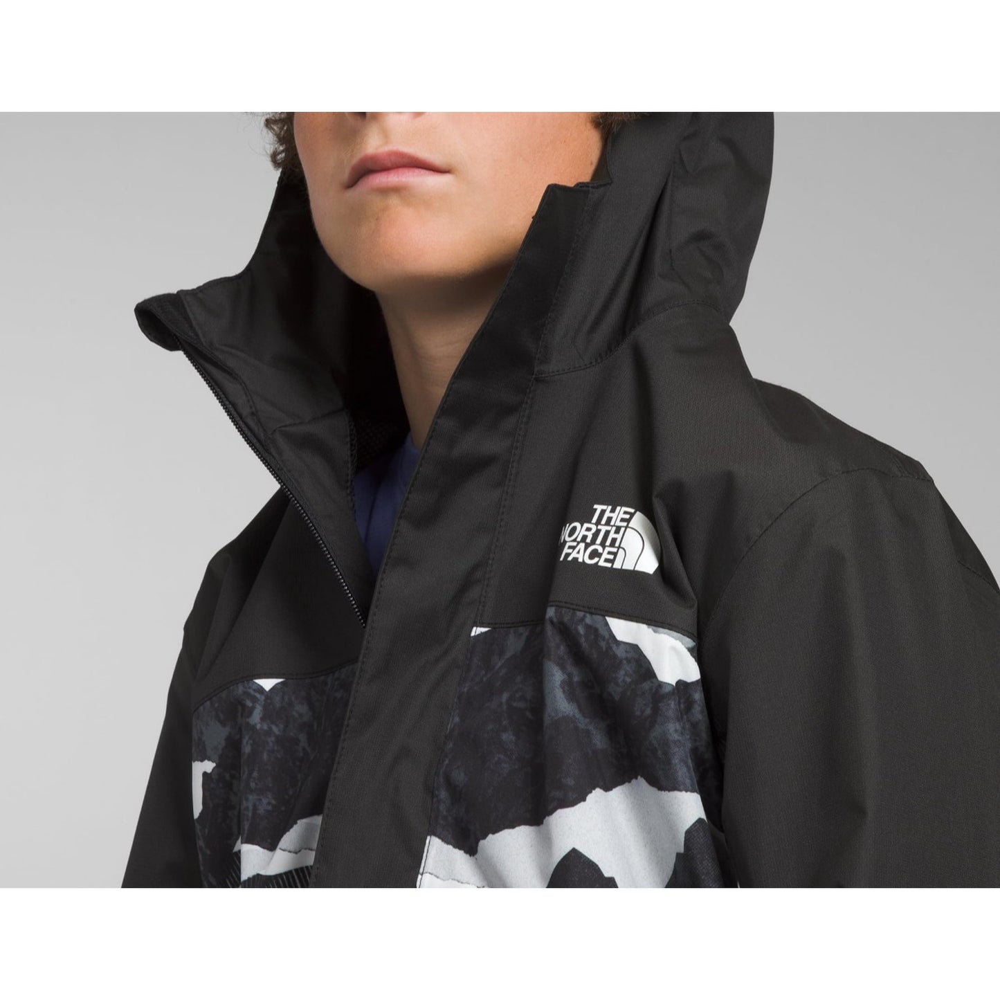 THE NORTH FACE Boys' Antora Waterproof Rain Jacket, Black Mountain Traverse 12 L