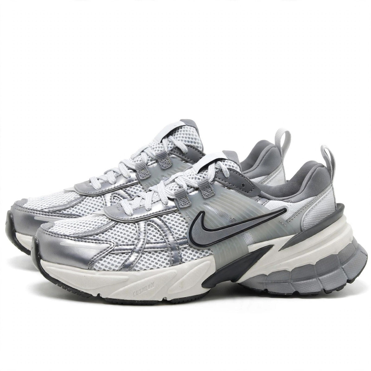 Nike V2K Run Pure Platinum Grey Running Shoes Women's Size 10/ Men 8. 5 New