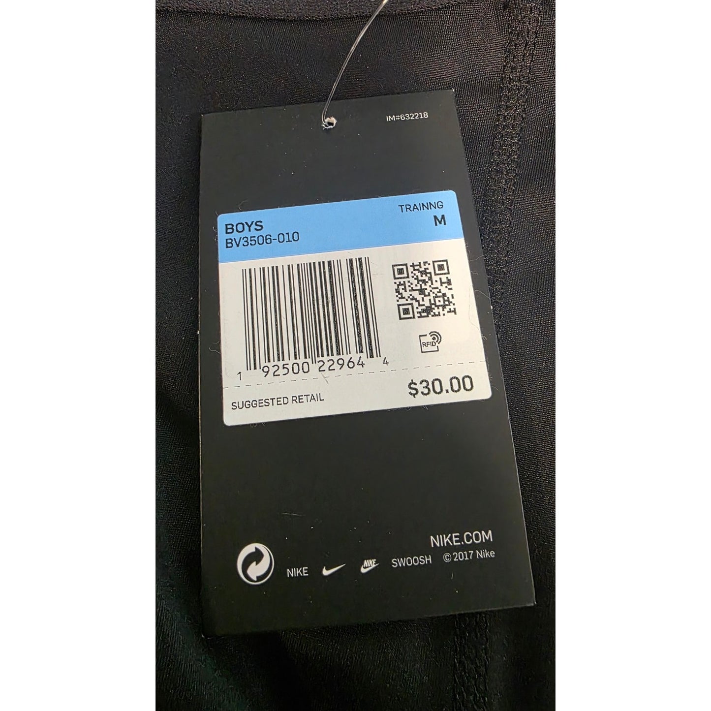 NIKE PRO 3/4 LENGTH BOY'S TIGHTS SIZE Medium NEW BV3506 091 Black