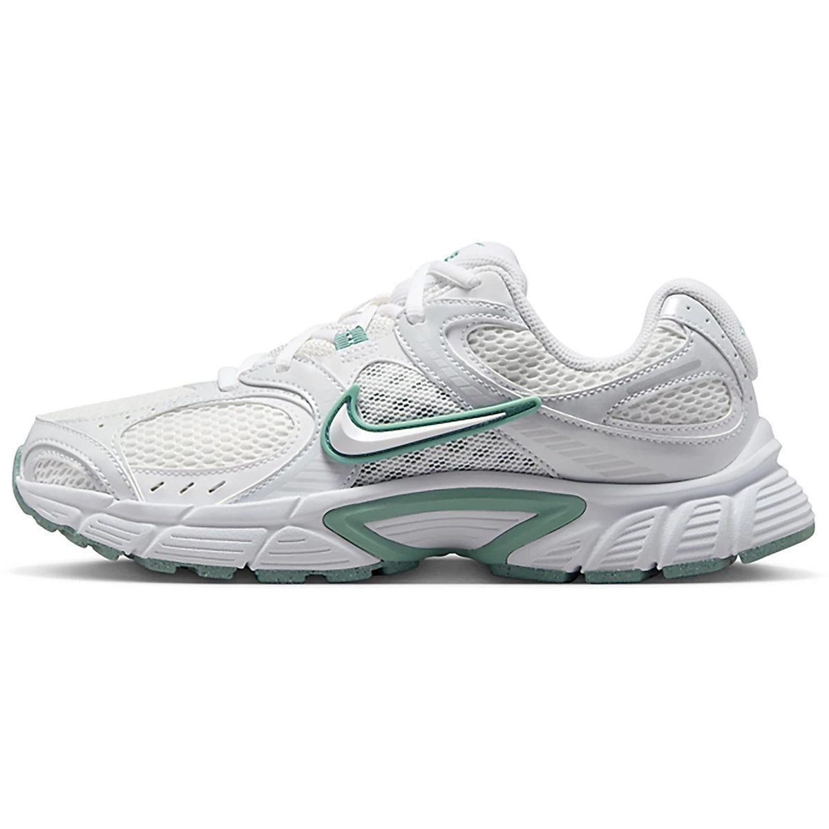 Nike V5 RNR Summit White Green Runners Shoes HQ7901-106 Size 10 Men 11.5 Women