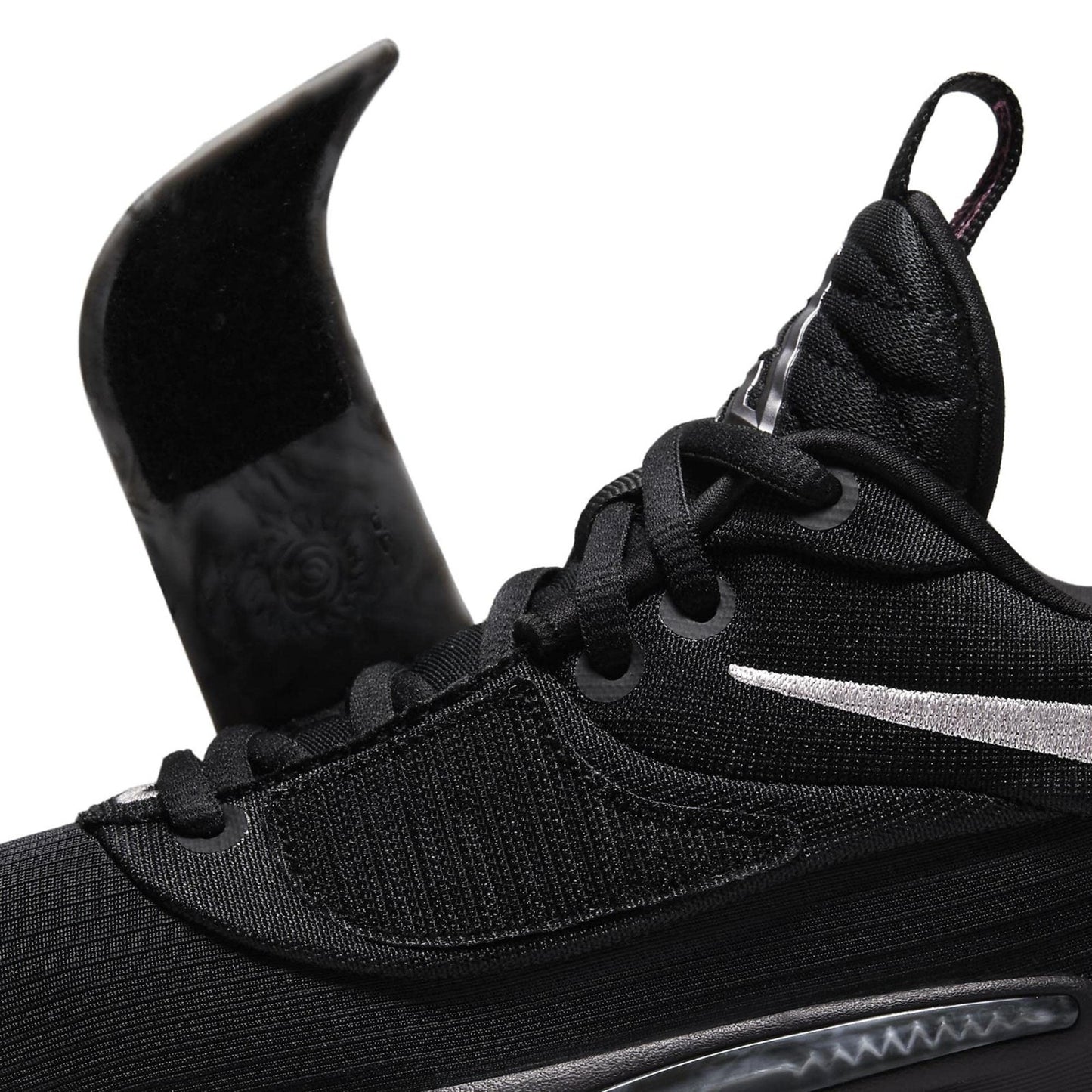 Nike Zoom Freak 3 Grade-School Black Mettalic Silver Basketball Size 6Y